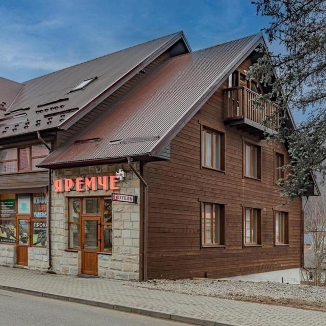 Готель "Yaro" Yaremche Eksteriør billede